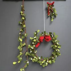 Creative Co-Op Felt Mistletoe Wreath Christmas