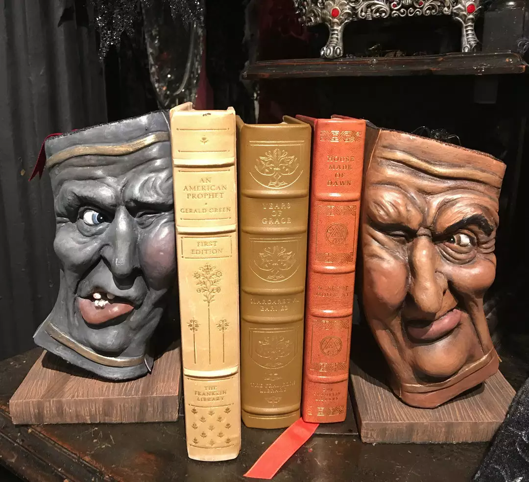 Katherine's Collection Dead And Breakfast Bookends 3 Katherine's Collection Dead And Breakfast Bookends