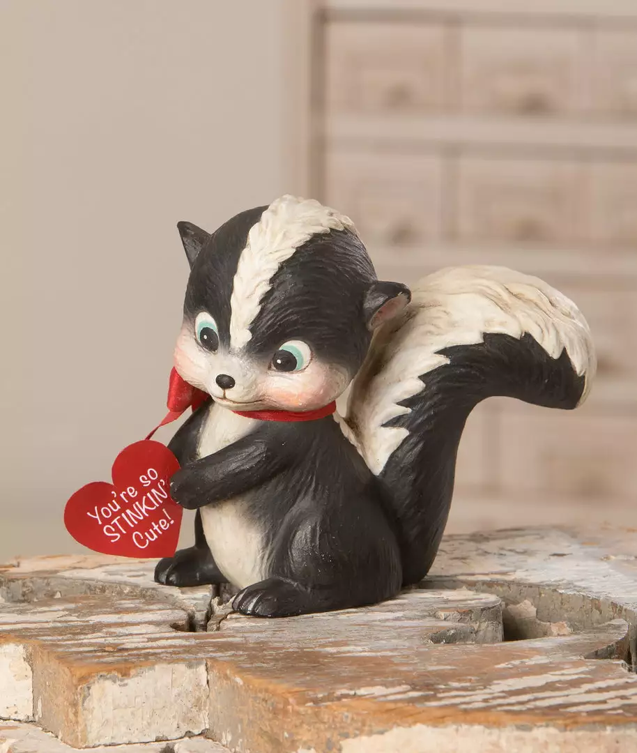 Bethany Lowe Stinkin' Cute Skunk Figurine 3 Bethany Lowe Stinkin' Cute Skunk Figurine
